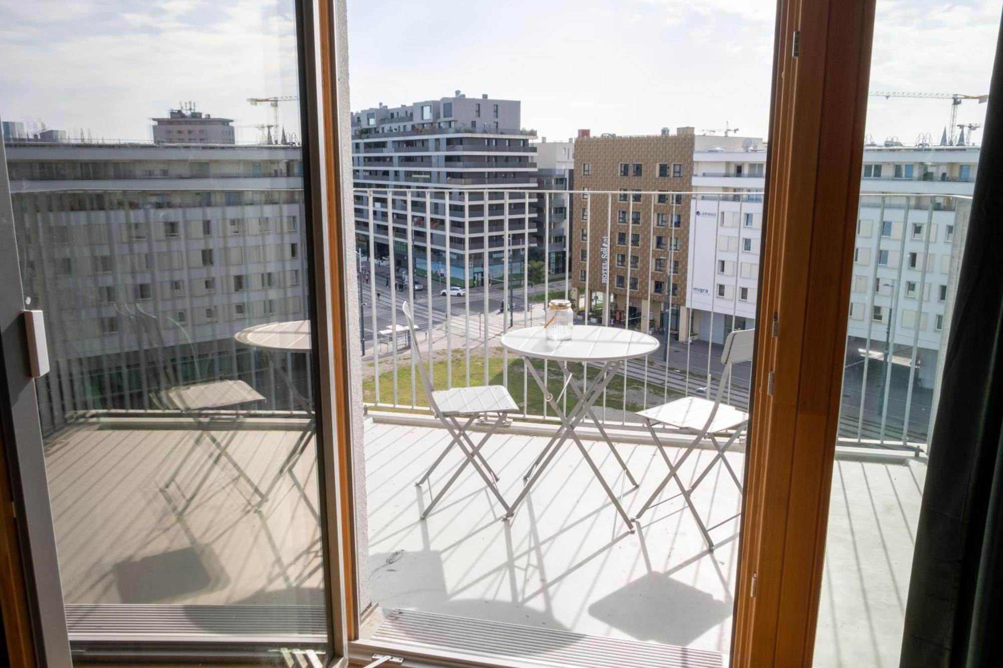 Decorous Cozy City View Suite Виена Екстериор снимка