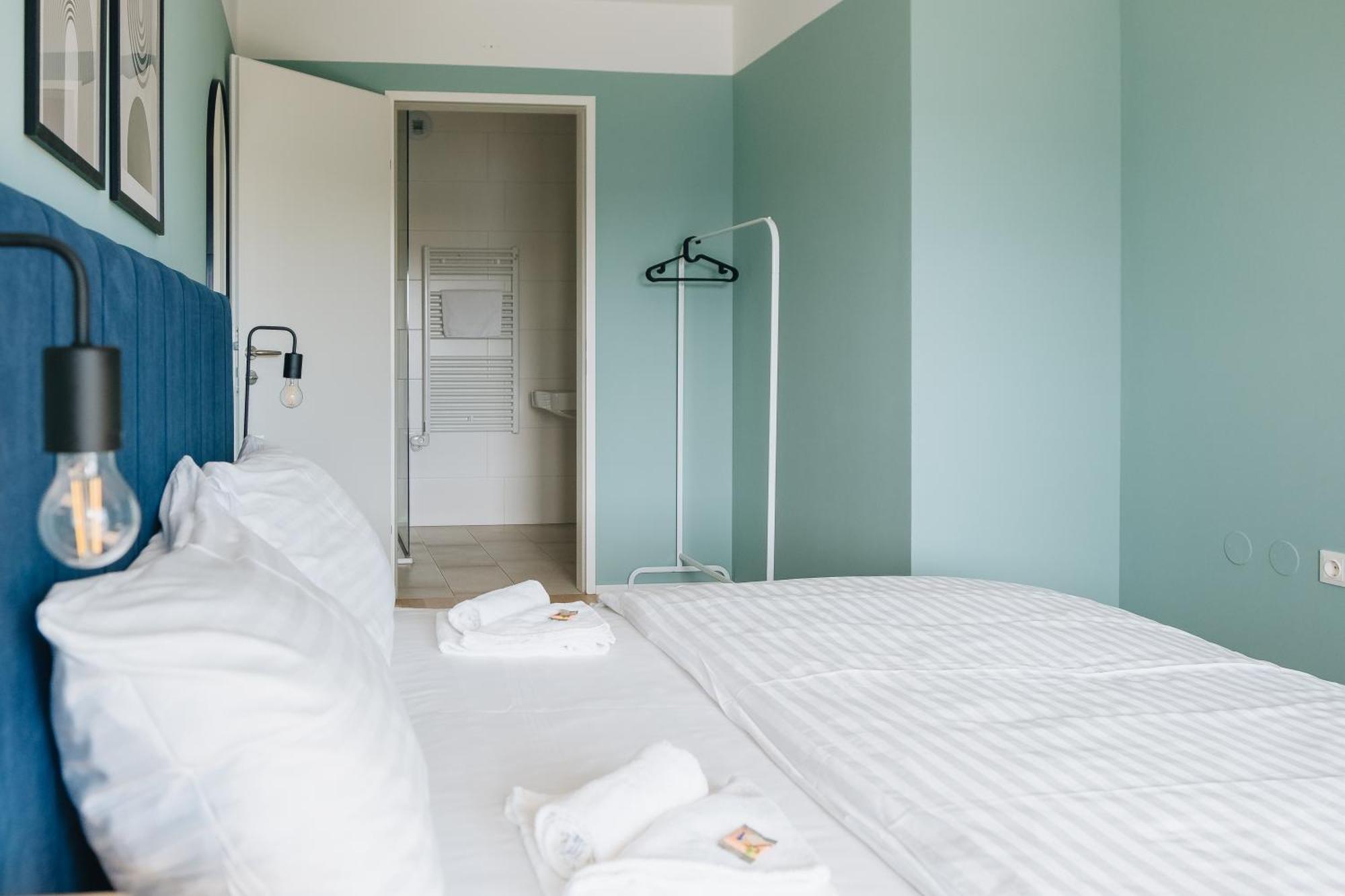 Decorous Cozy City View Suite Виена Екстериор снимка