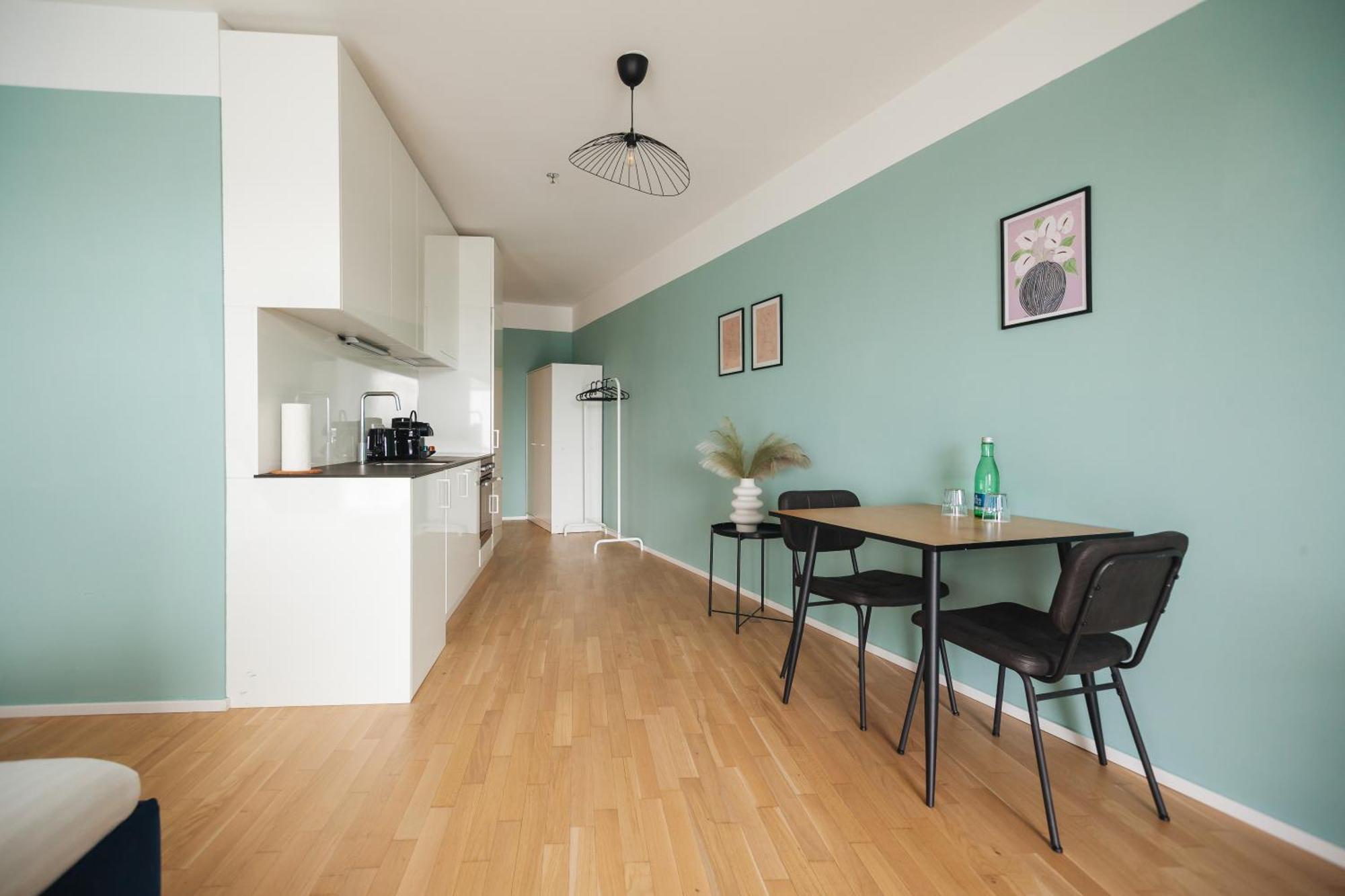 Decorous Cozy City View Suite Виена Екстериор снимка