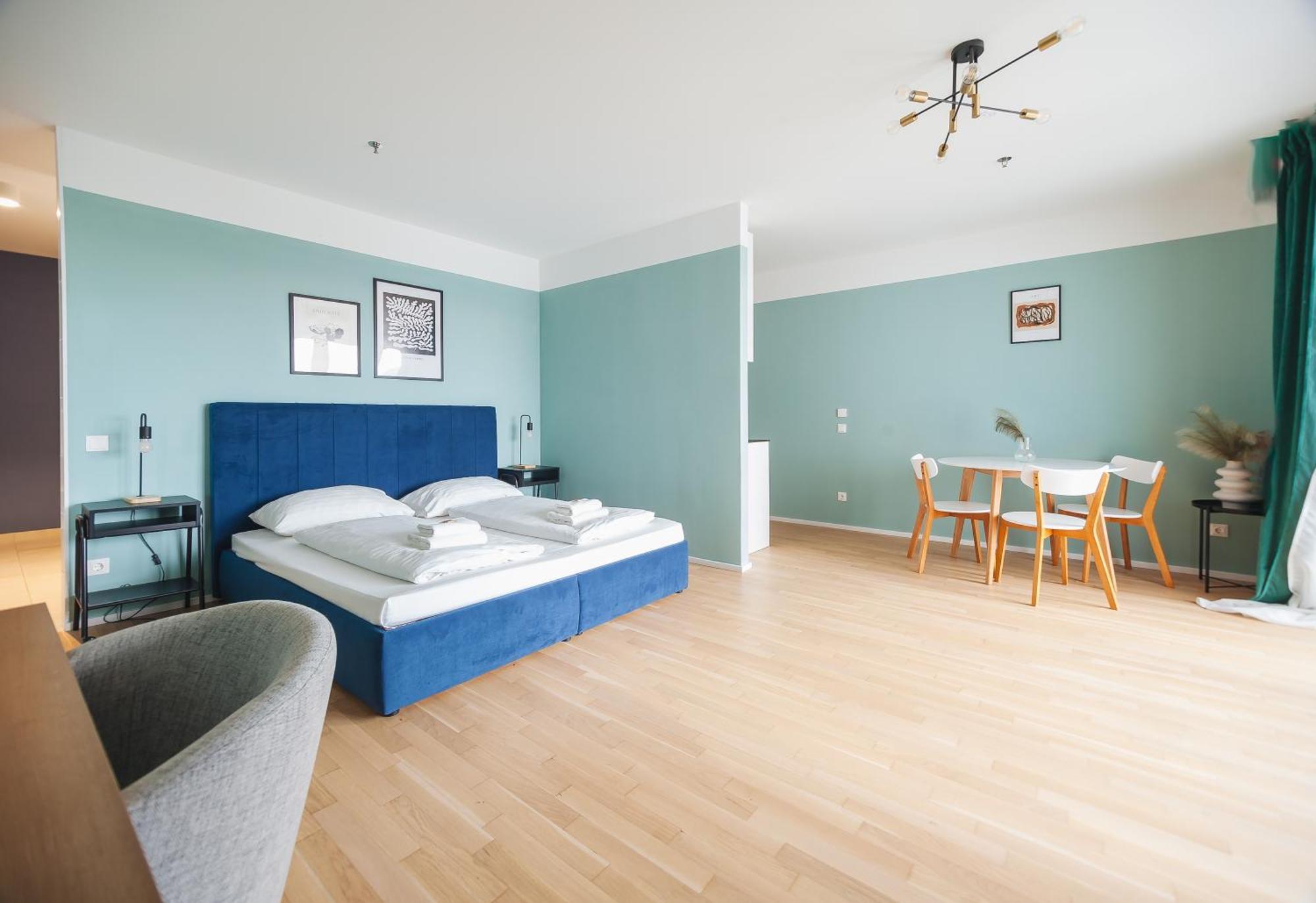 Decorous Cozy City View Suite Виена Екстериор снимка