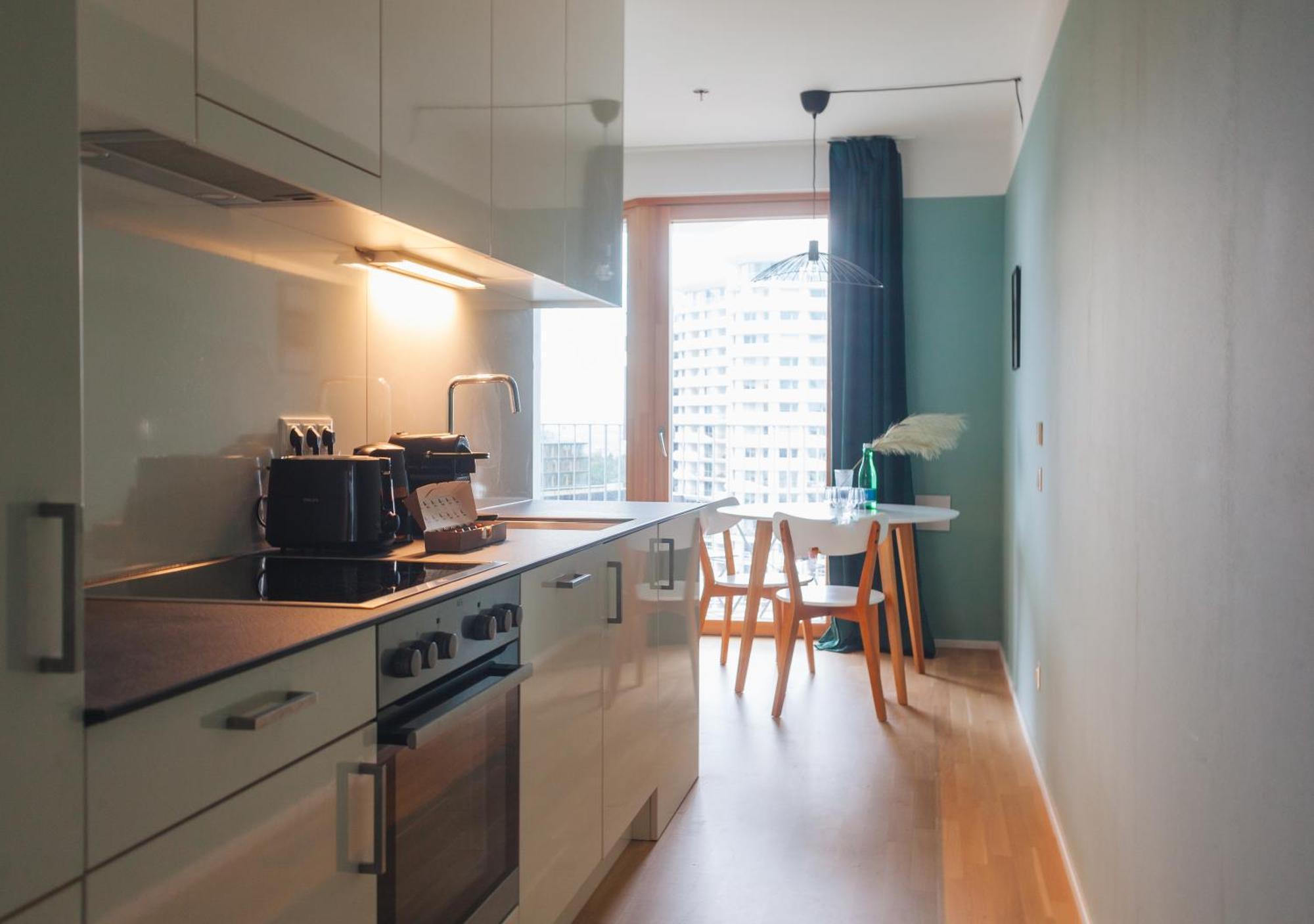 Decorous Cozy City View Suite Виена Екстериор снимка