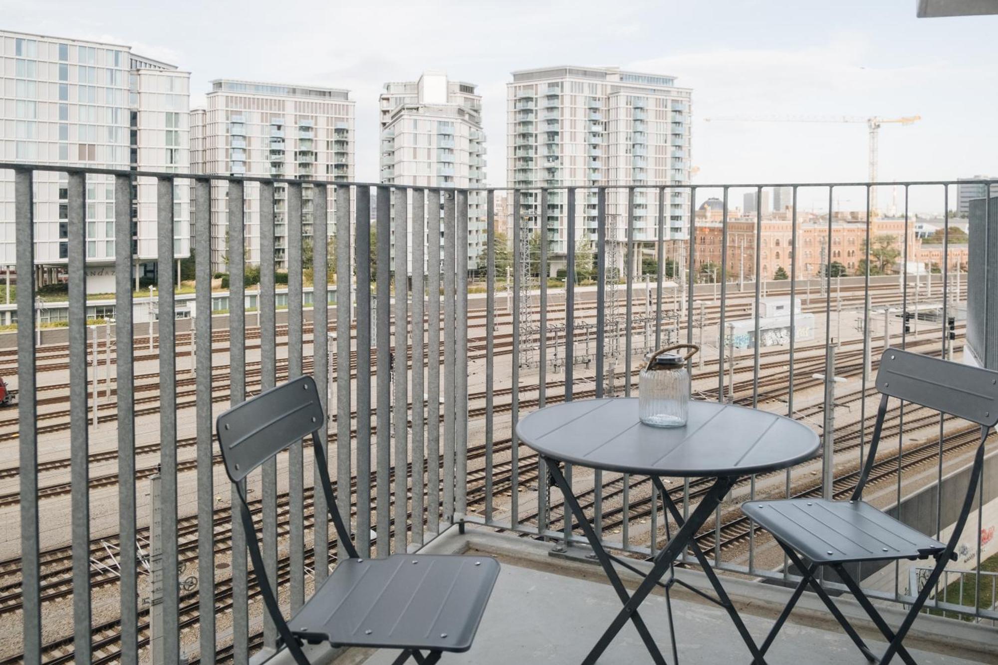 Decorous Cozy City View Suite Виена Екстериор снимка