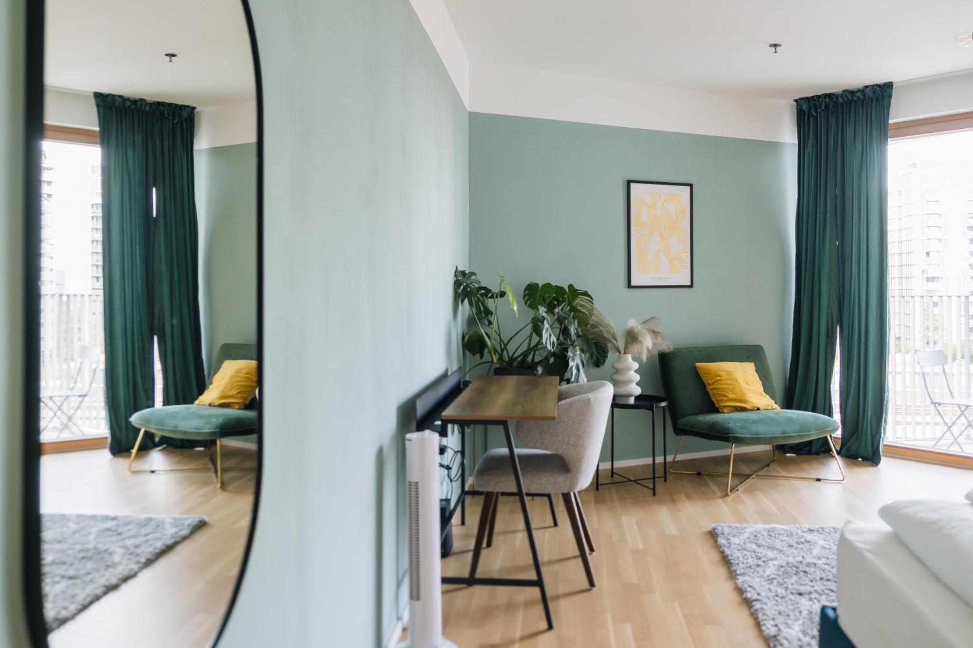 Decorous Cozy City View Suite Виена Екстериор снимка