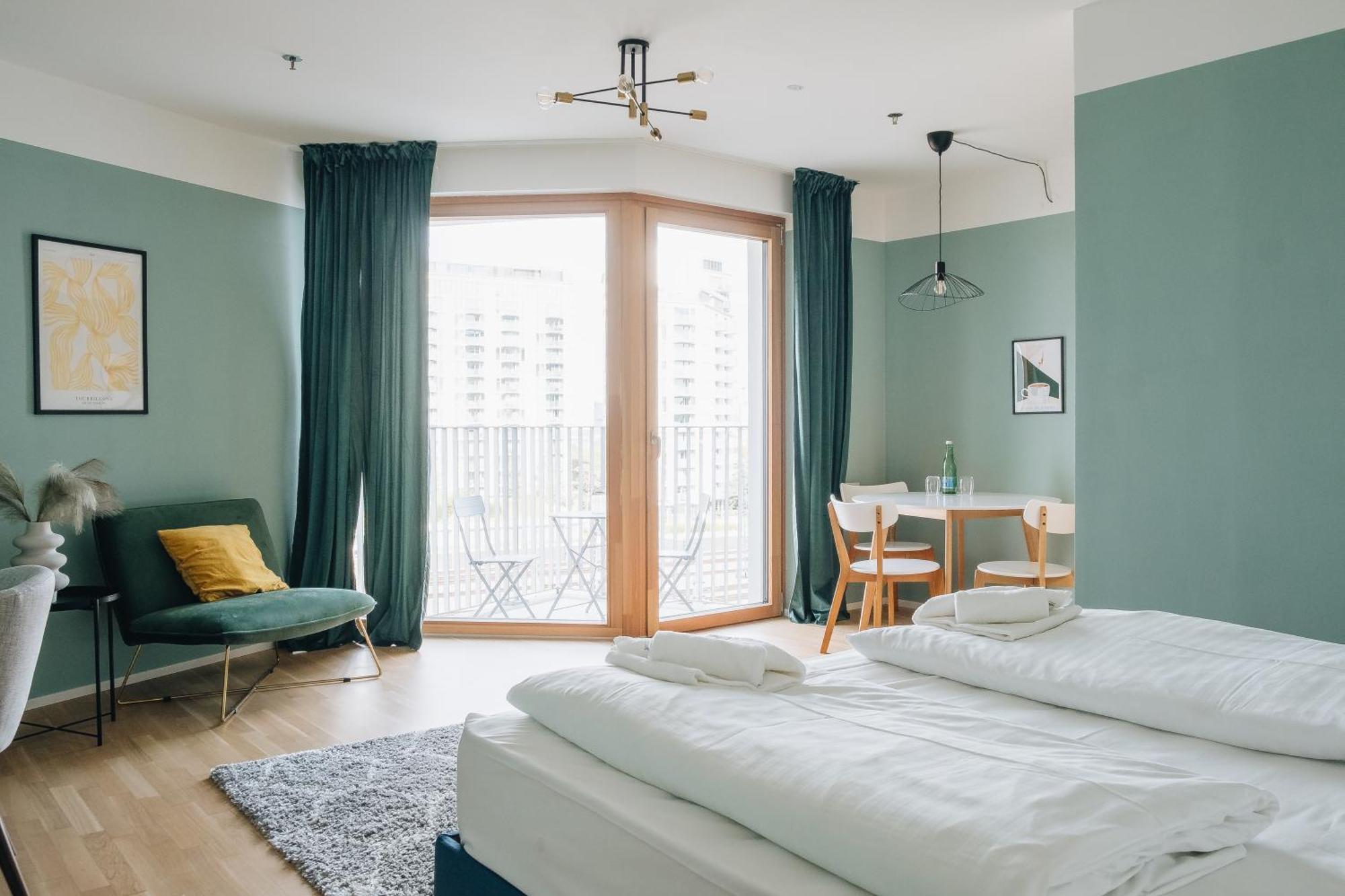 Decorous Cozy City View Suite Виена Екстериор снимка